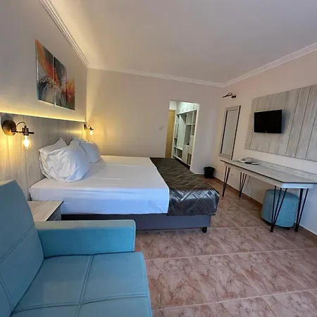 מלון Oleander House And Tennis Club 3*
