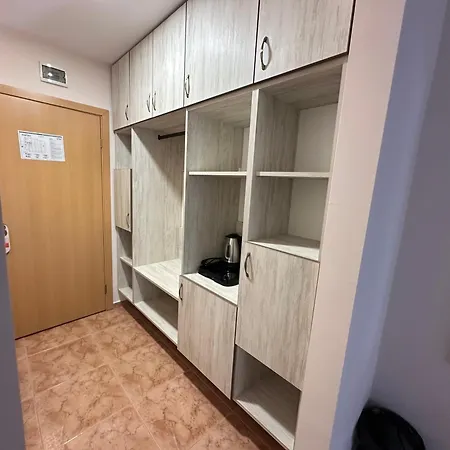 夹竹桃酒店和网球俱乐部 3* 阳光海滩