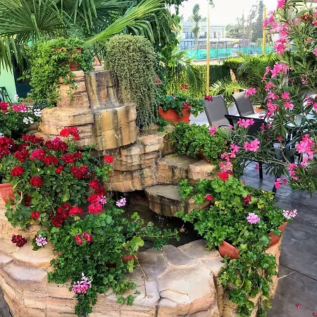 Oleander House And Tennis Club 3* סאני ביץ'
