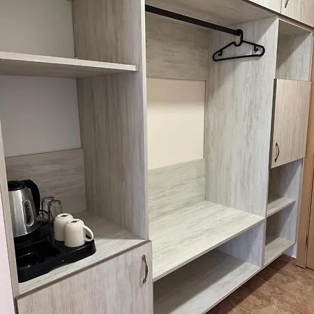 Oleander House And Tennis Club Szálloda