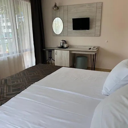 Oleander House And Tennis Club Hotel 3*