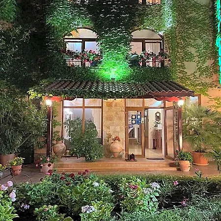 酒店 夹竹桃酒店和网球俱乐部 阳光海滩