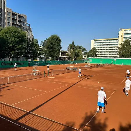 Oleander House And Tennis Club Hotell Slăntjev Brjag