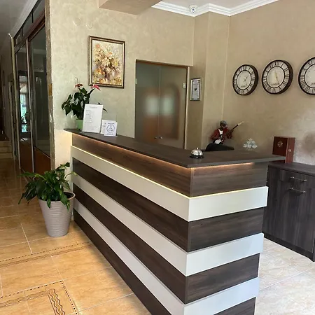 Oleander House And Tennis Club Hotell