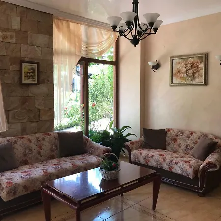 Oleander House And Tennis Club מלון 3*