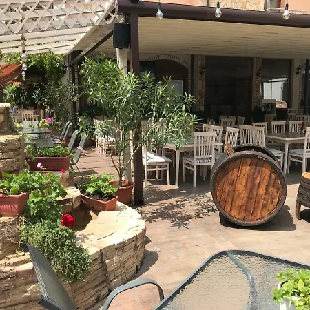 Oleander House And Tennis Club Hotell Slăntjev Brjag