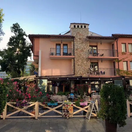 Oleander House And Tennis Club Hotell Slăntjev Brjag